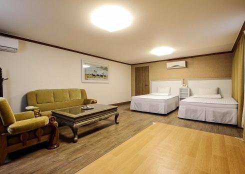 Yangji Park Hotel Changwon Bagian luar foto